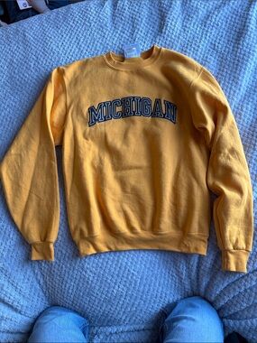 Champion Michigan Crewneck Sweatshirt in Gold
